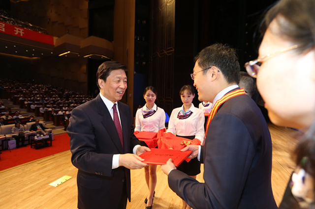 皇冠体育
